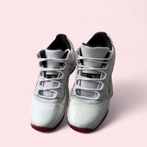 Jordan 11 Retro Low White/Red